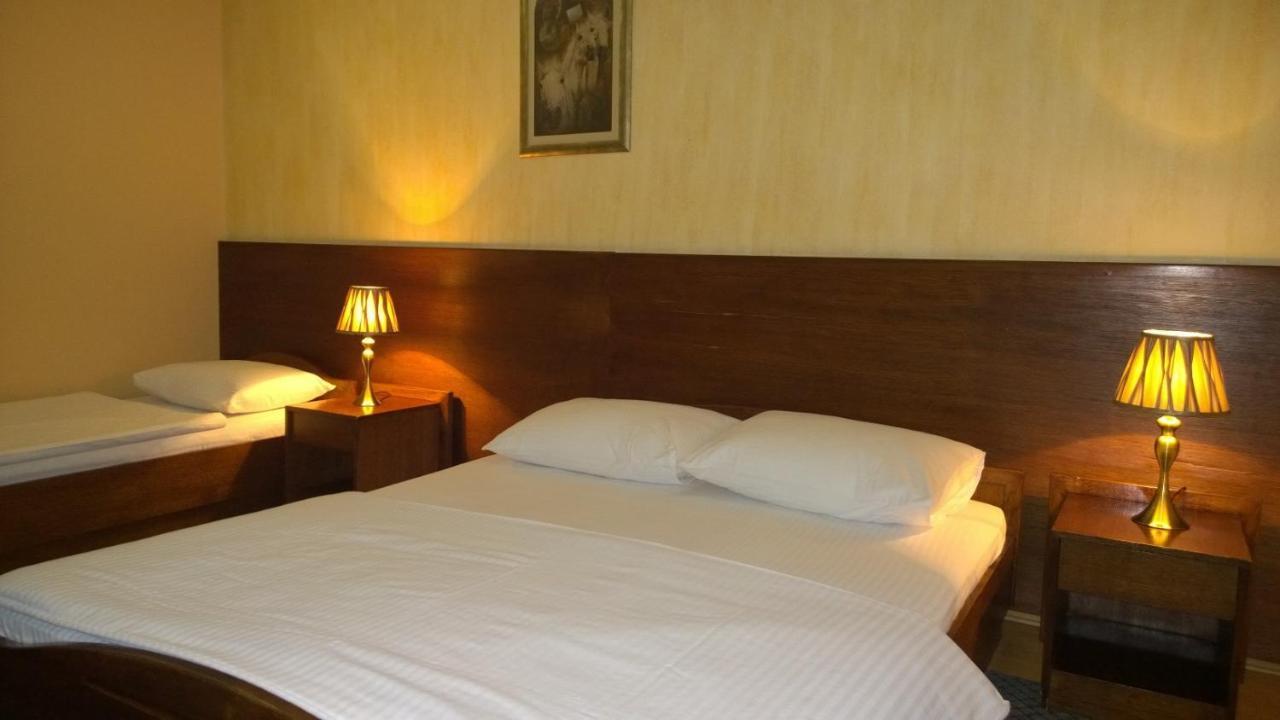 Triple Room,978720385:JPEG