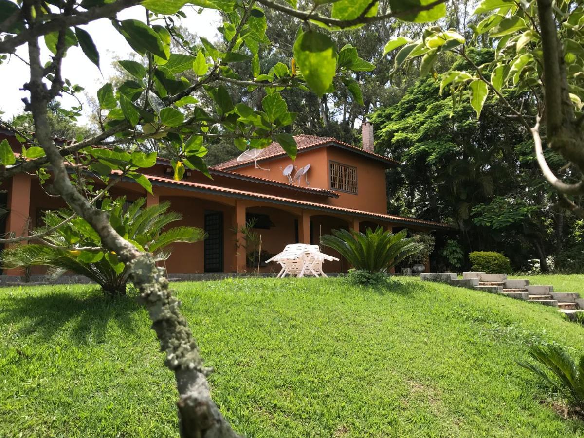Quarto Triplo com Vista para a Piscina