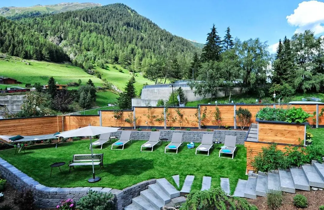 Hotel Garni Stefanie-1