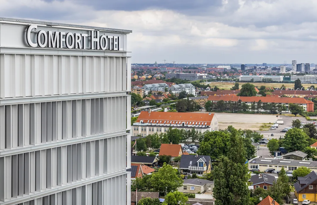 Comfort Hotel Copenhagen Airport-1