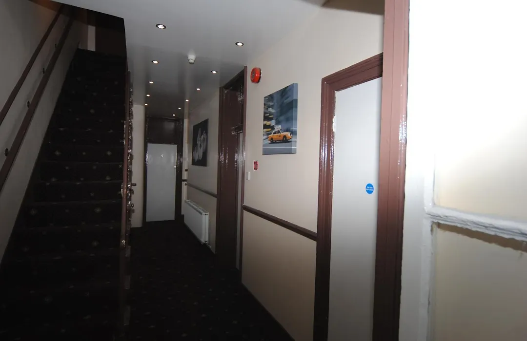 Tony'S House Hotel-1