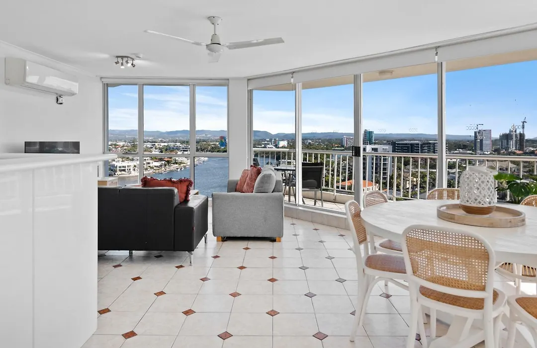Moorings On Cavill Surfers Paradise-1