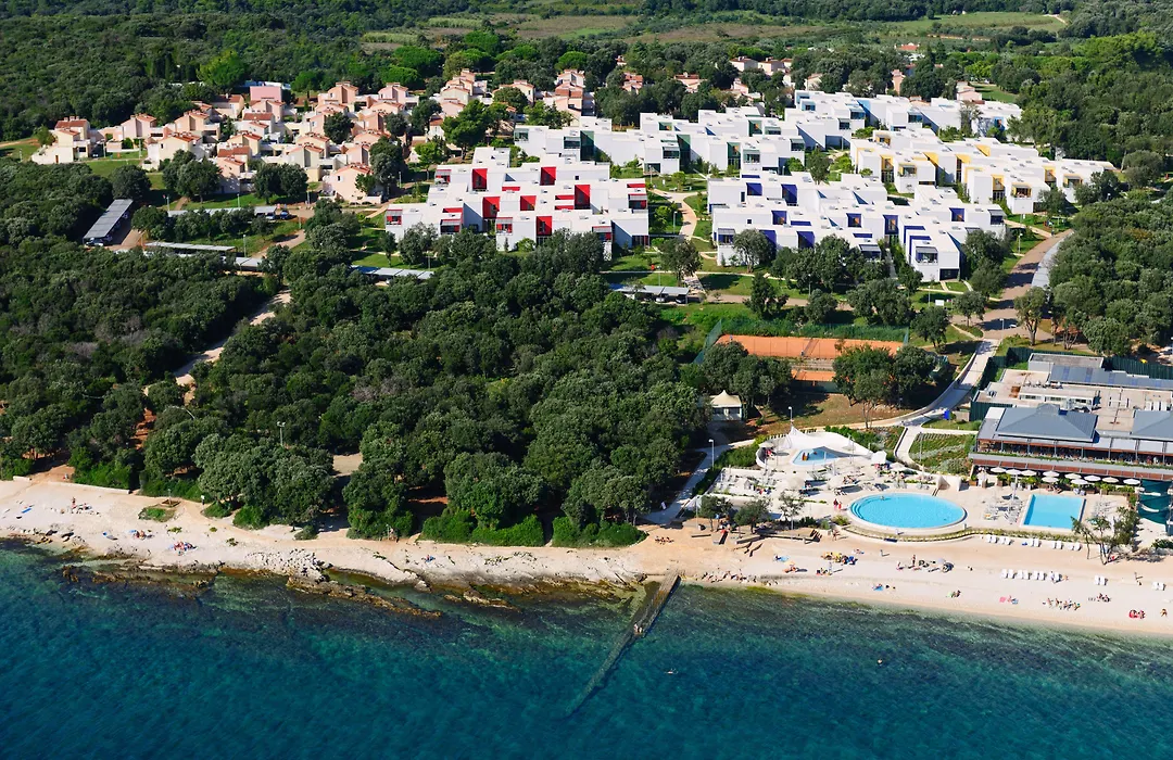 Maistra Select Amarin Resort-1