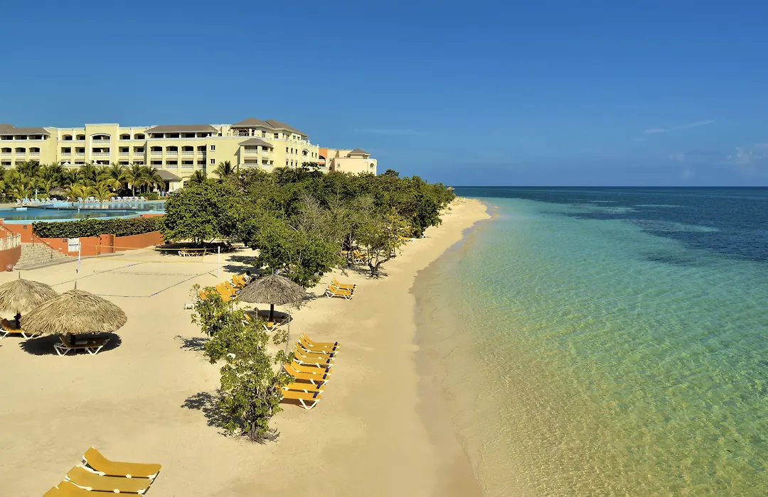 Iberostar Waves Rose Hall Beach-1