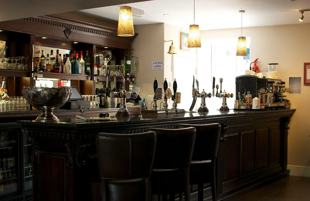 The Three Horseshoes Hotel-1