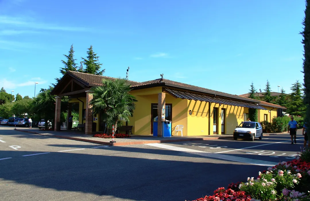 Hotel Bella Italia-1