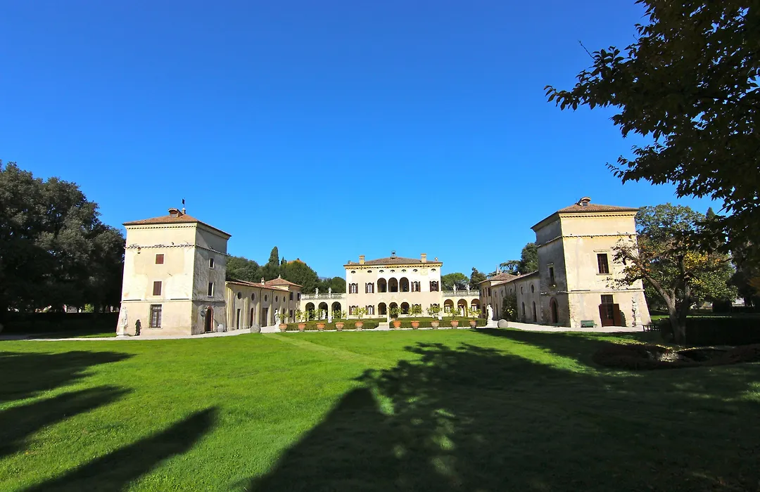 Hotel Villa Giona-1