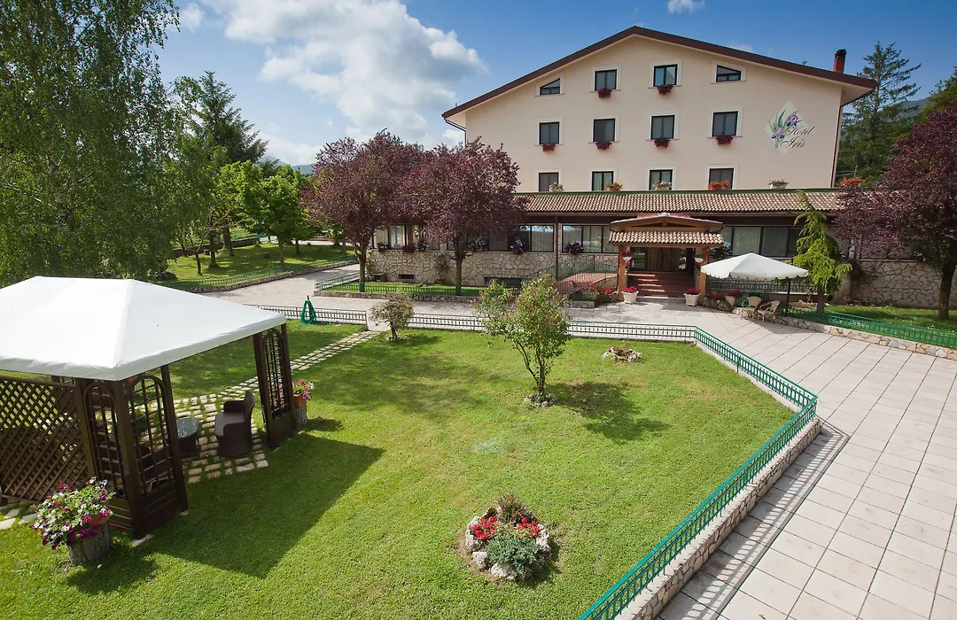 Hotel Iris-1