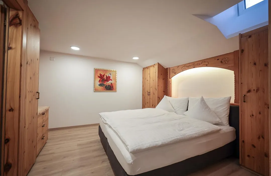 Hotel Garni Sonnenhalde-1