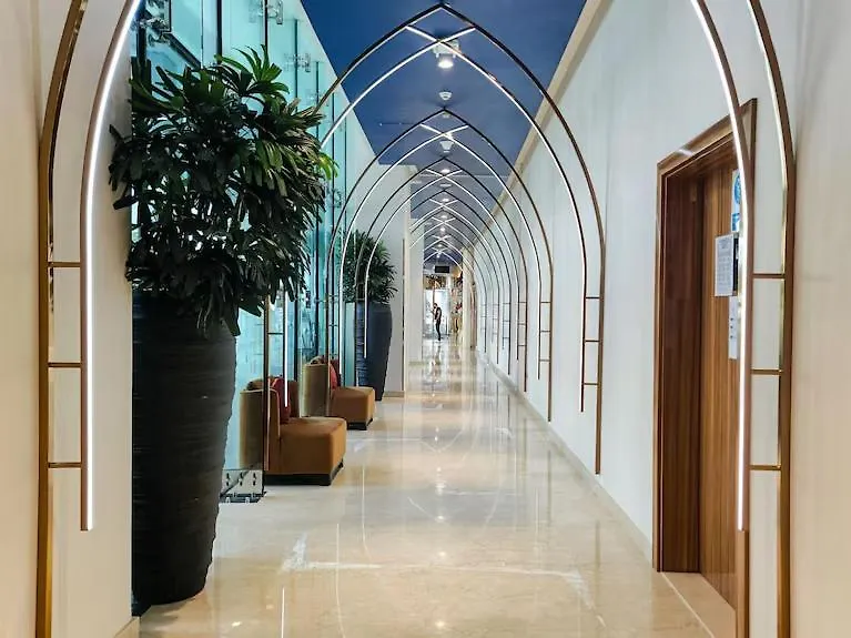 Damac Maison Prive Deluxe Studio With Water Canal View-1
