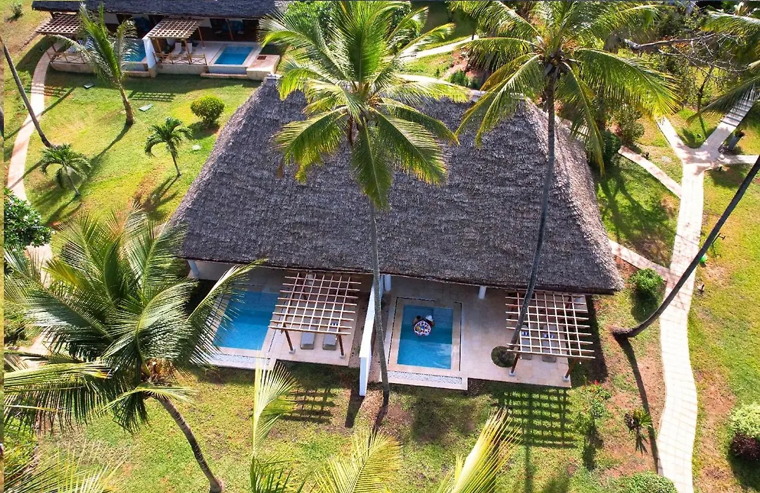 Bluebay Beach Resort&Spa-1