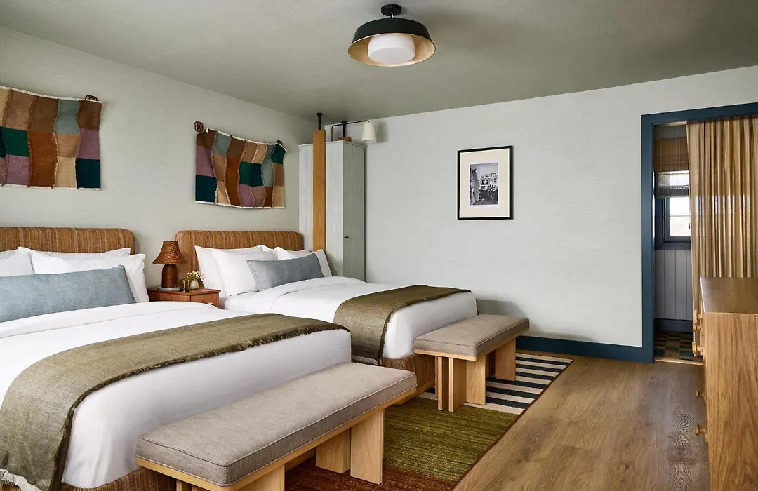 Hotel Corduroy-1