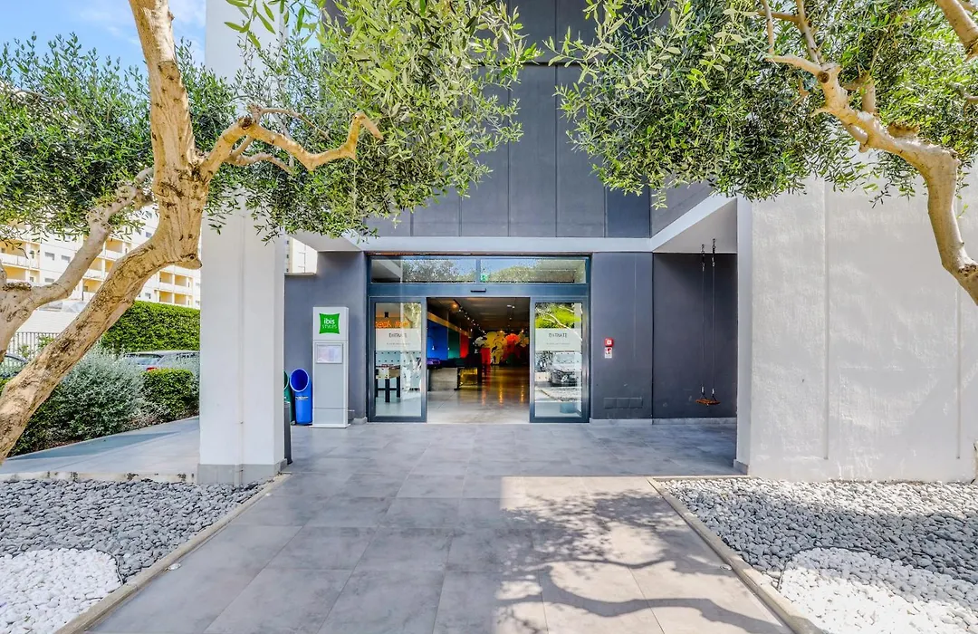 Ibis Styles Roma Aurelia-1