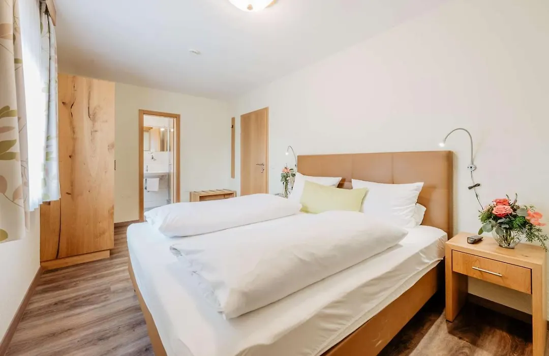 Hotel Garni Vier Jahreszeiten-1