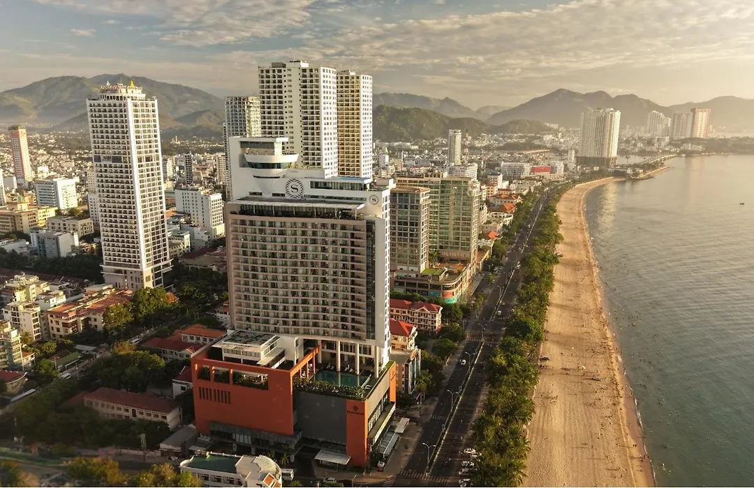 Sheraton Nha Trang Hotel & Spa-1