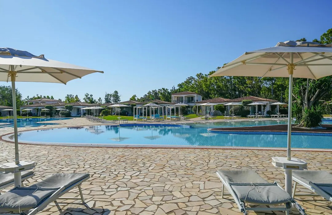 Limone Beach Resort-1
