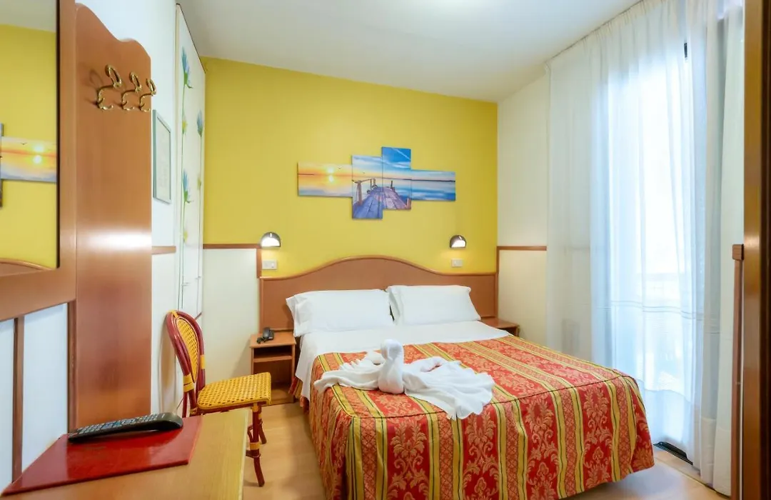 Hotel Harry'S-1