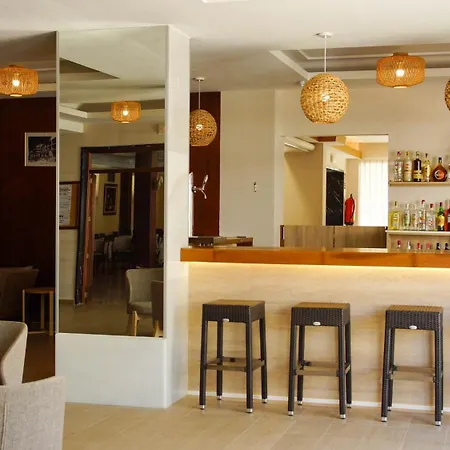 Hotel Iris - Only Adults-3