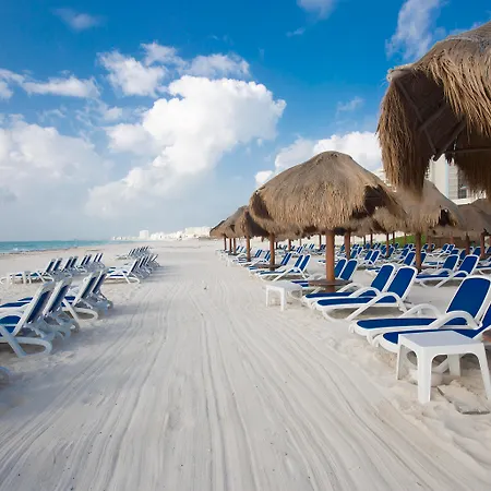 Seadust Cancun Beach Resort-3
