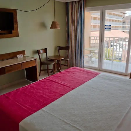 Gran Hotel Stella Maris Urban Resort & Conventions-3