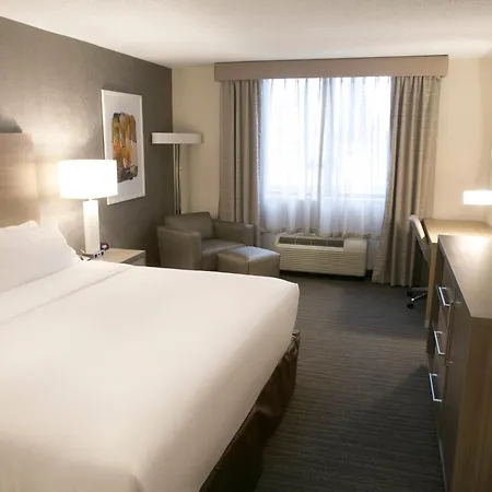 Holiday Inn Fargo By Ihg-3