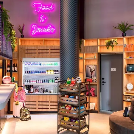 Moxy The Hague-3