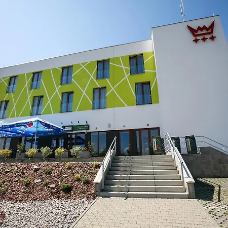 Nad Kralovnou Hotel & Restaurant-2