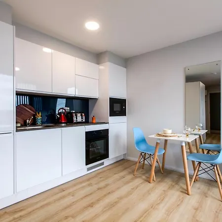 Yugo Explore - Kavanagh Court-2