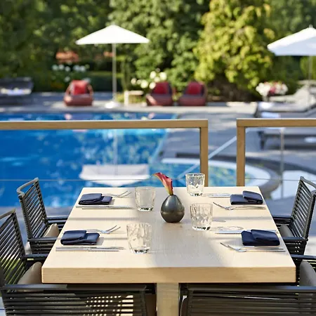 Normafa Hotel & Retreat-2