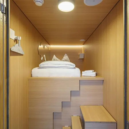 The Lab Capsule-3