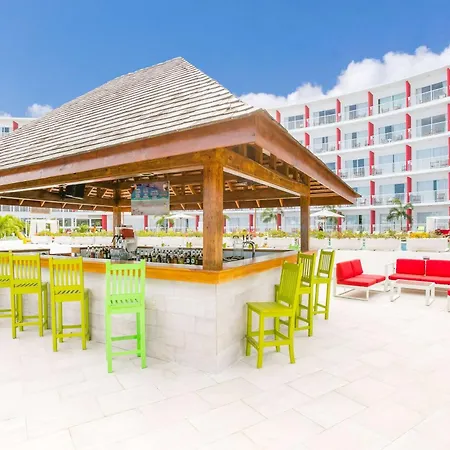 Grand Decameron Cornwall Beach, A Trademark All-Inclusive Resort-2