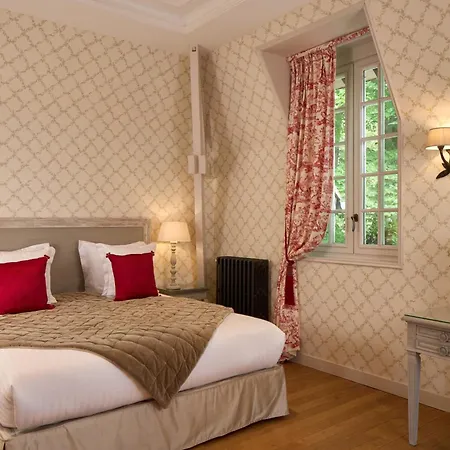 Le Chateau De La Tour-3