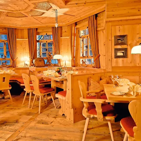 Hotel Gruener Wald-3