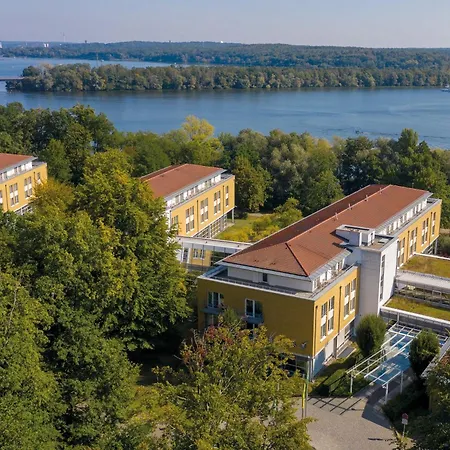 Seminaris Seehotel Potsdam-3