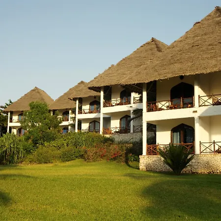Bluebay Beach Resort&Spa-2