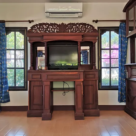 Holiday Villa, Lanta-2