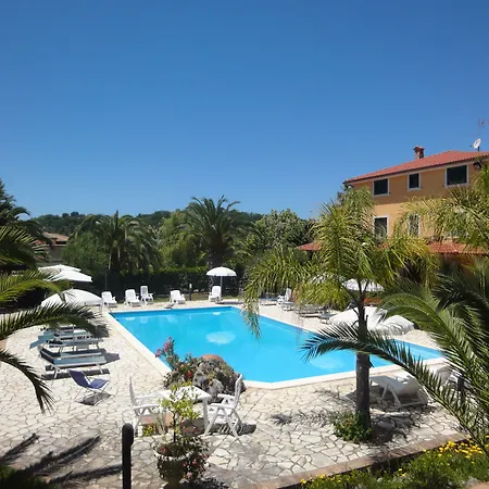 Residence e B&B Villamirella-3