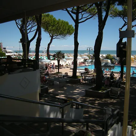 Hotel Ambasciatori Palace-3