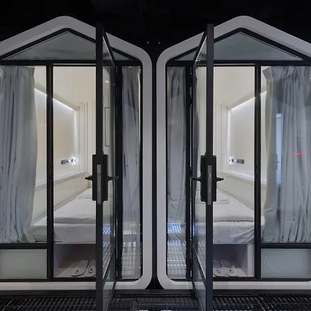 The O Pod Capsule Hotel-3