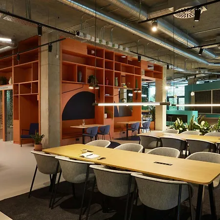 The Social Hub Barcelona Poblenou Extended Stay-2