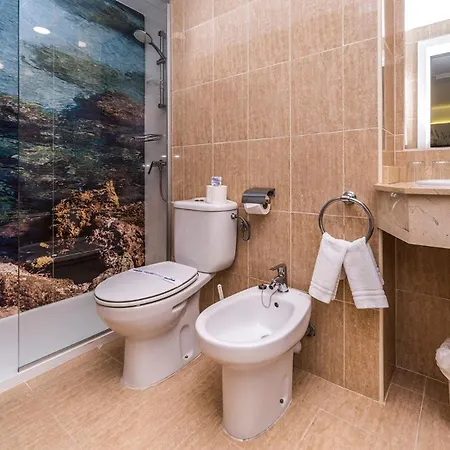 Apartamentos Globales Lord Nelson-2