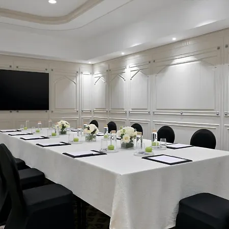 Crowne Plaza Muscat By Ihg-3