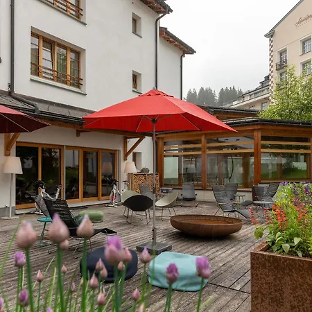Hotel Schweizerhof Lenzerheide-3