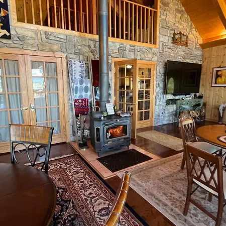 Elkwood Manor Bed & Breakfast-3