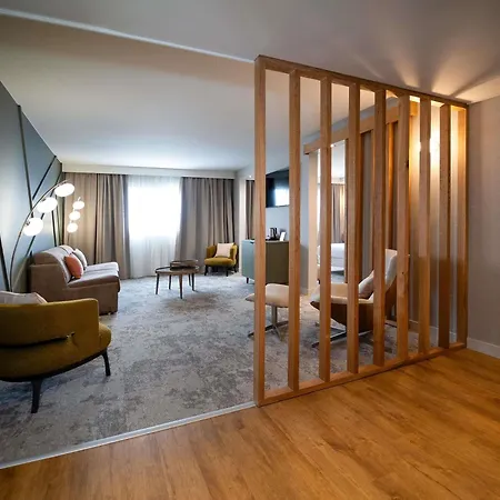 Mercure Bordeaux Lac-3