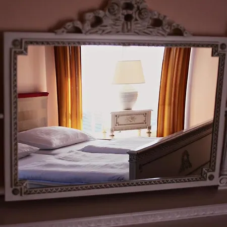 Hotel Monica-3