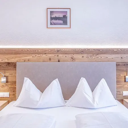 Alpin Hotel Gudrun-3