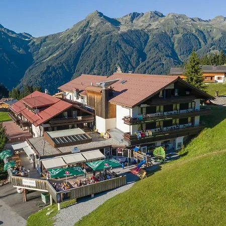 T3 Alpenhotel Garfrescha-3
