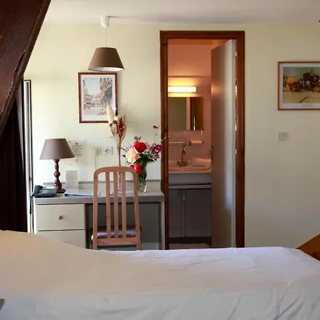 Hotel La Quebecoise-3