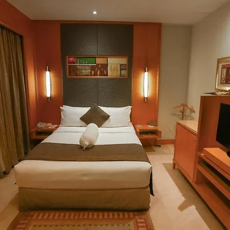 Lakeshore Hotel & Apartments-2